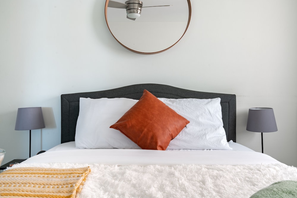 Jungle House Modern Lofts – Arena District & Short North - Image 2