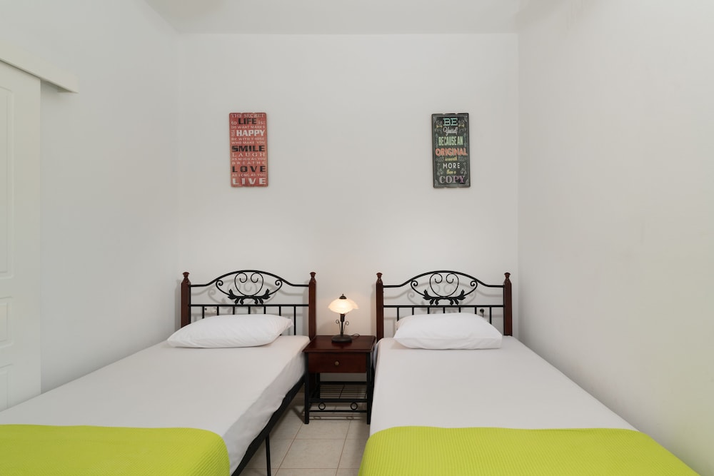 Haris Villas view 5