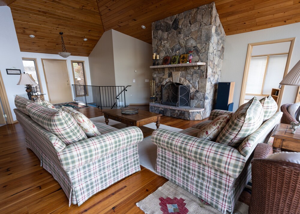 stayNantahala - Smoky Mountain Cabins