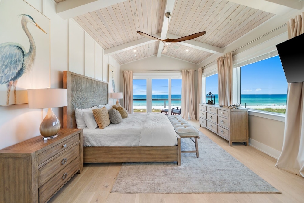 Laguna Sunset 7 Bedroom Home