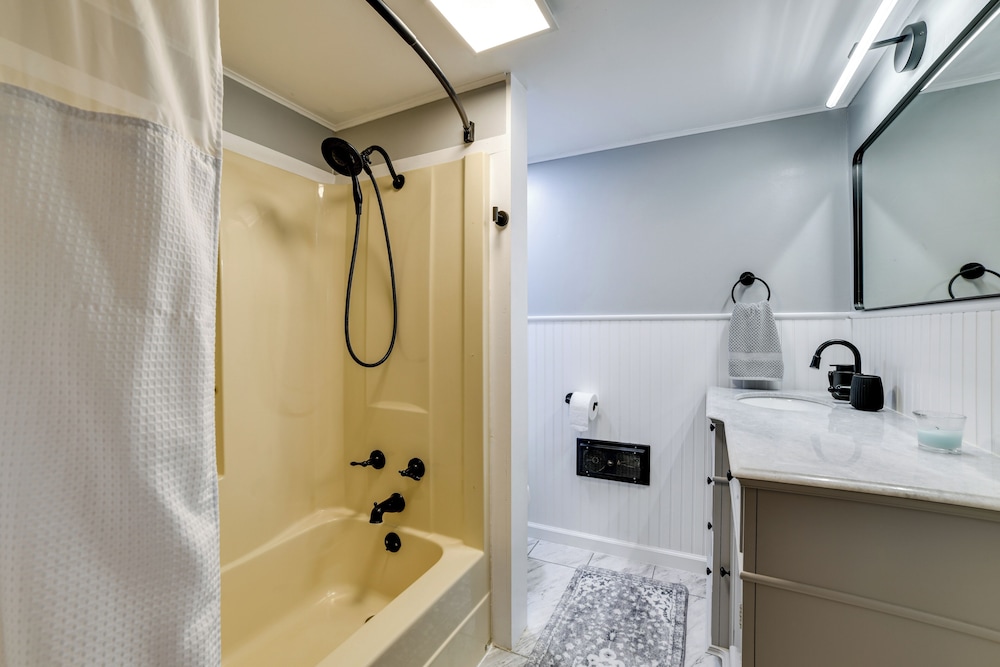 Riverfront Retreat w/ Near Boat Launch in Nineveh!