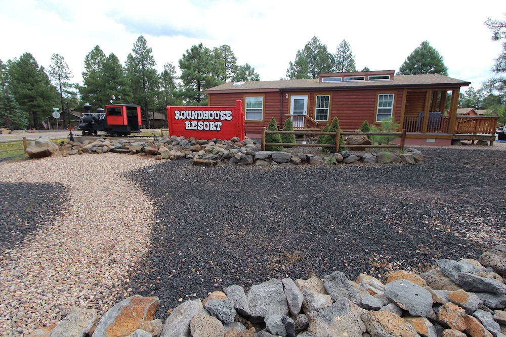 Roundhouse Resort
