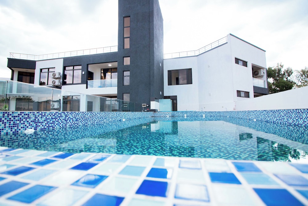 Cascadia Serviced Apartments view 5