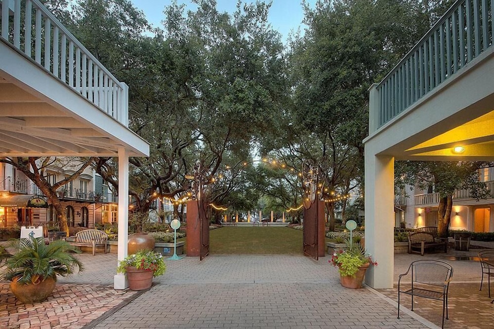 Desire 4 Bedroom Holiday Home by Five Star Properties