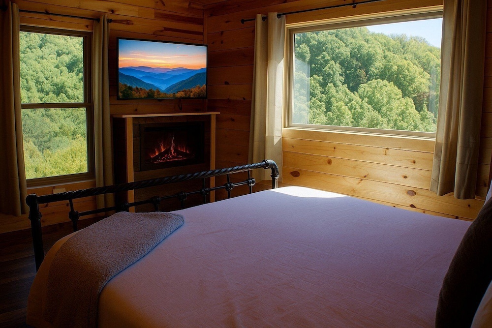 Vixen Run 4 Bedroom Cabin