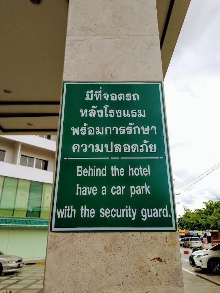 The Viangtak Riverside Hotel