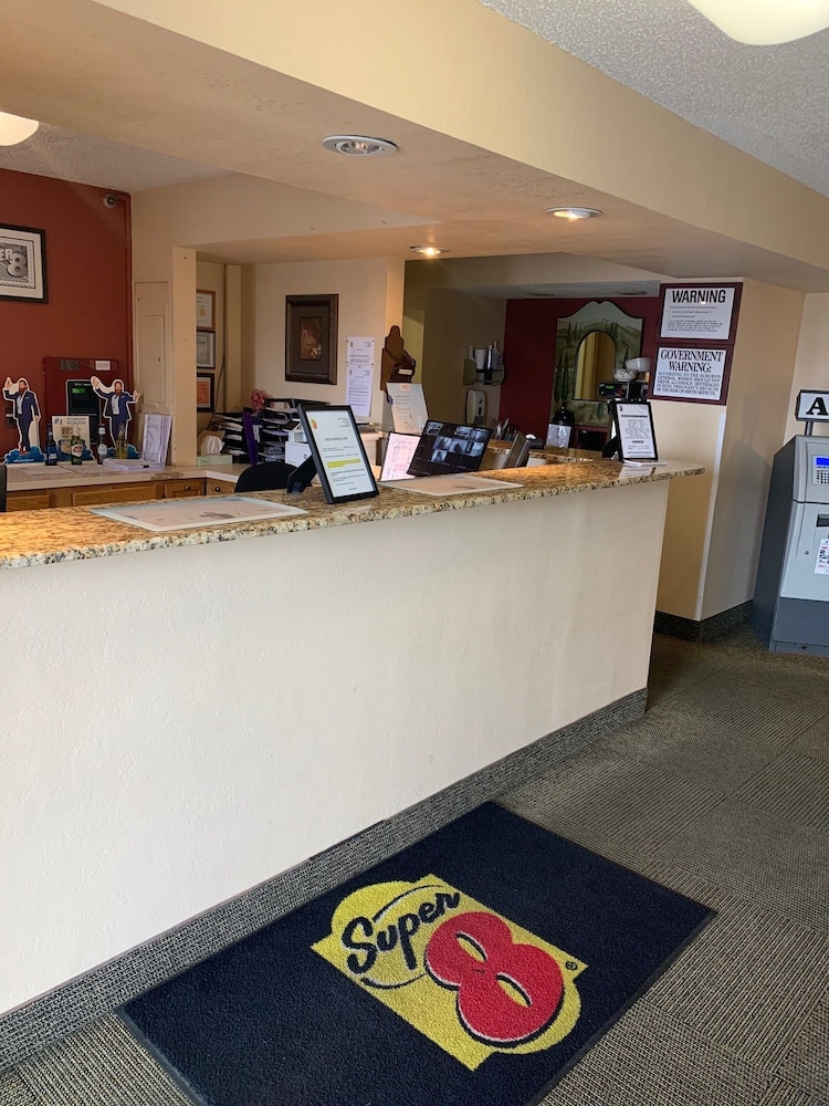 Newburgh Vacations - Super 8 by Wyndham Newburgh/West Point Near Stewart Airport - Property Image 10