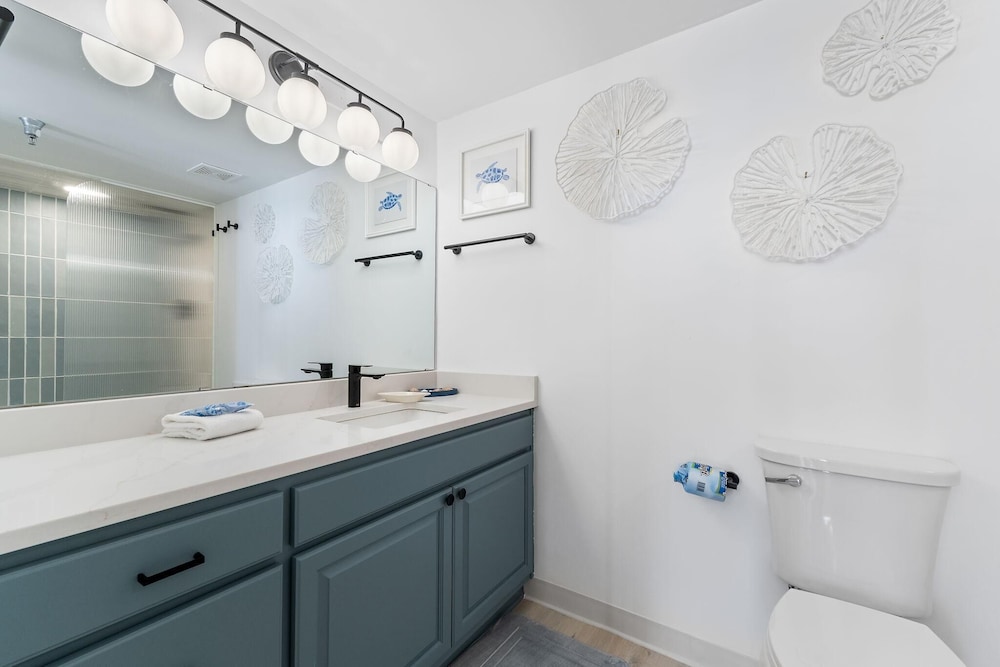 Romar Place 806