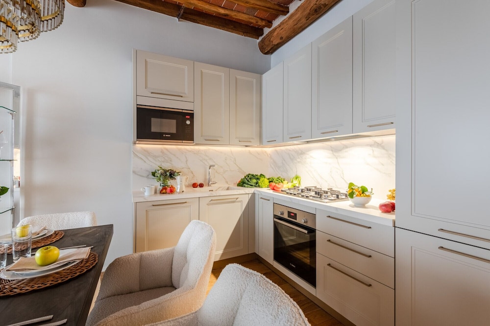 Casa Meg in Lucca With 3 Bedrooms and 2 Bathrooms