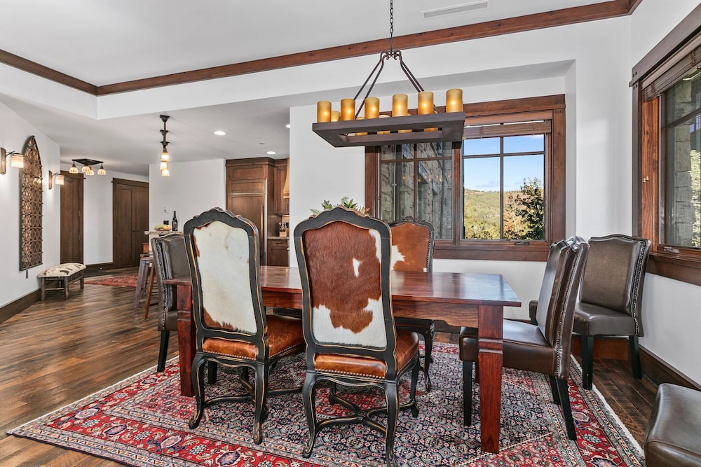 Arrowleaf Lodge at Deer Valley Resort - Three Bedroom Residence #110 3 Condo