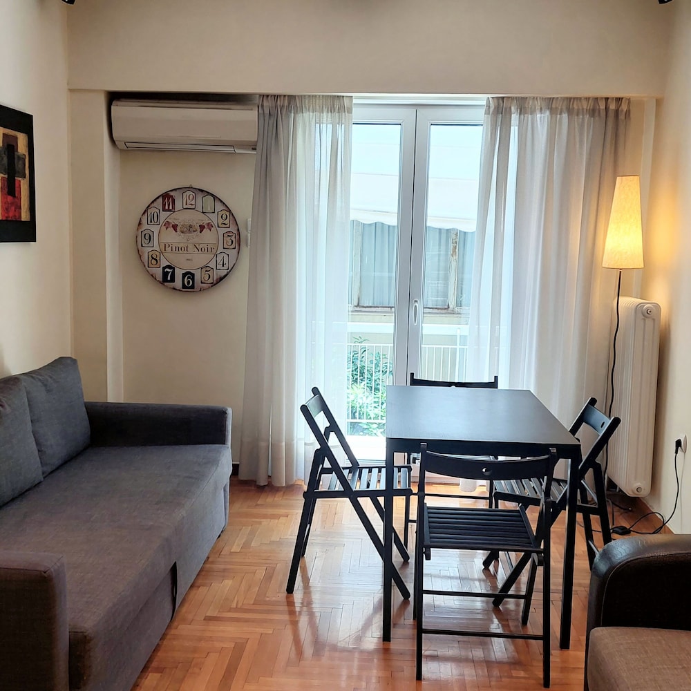 Modern Apartment in Athens Center