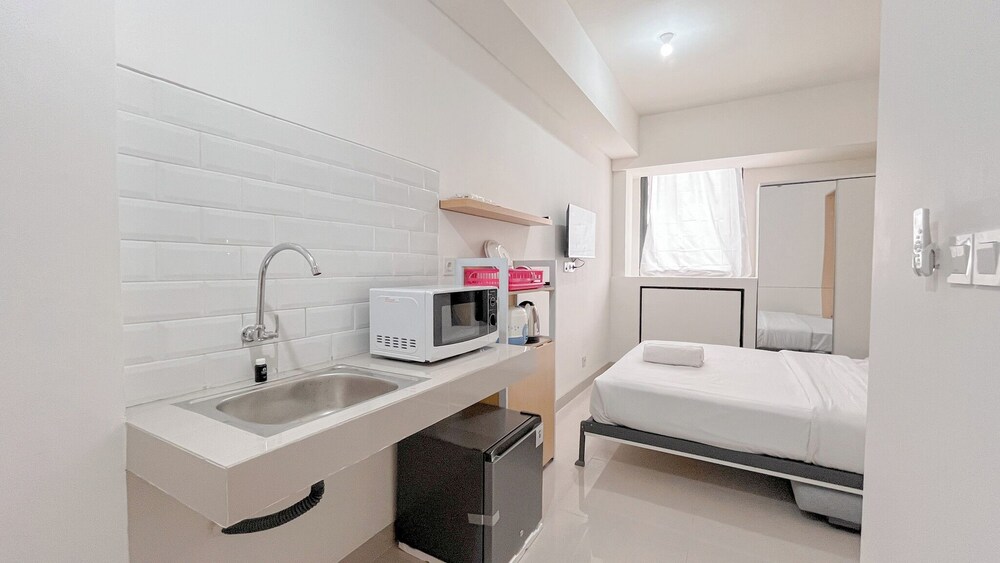 Great Deal Studio (No Kitchen) At Bandaraya - Tallasa City Makassar Apartment