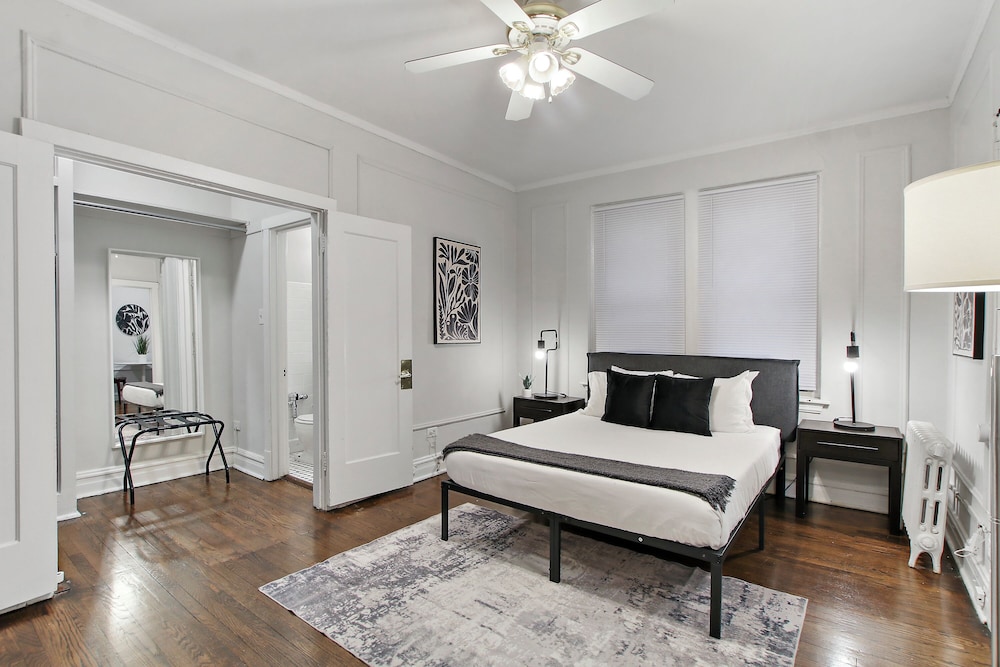 Studio Unit - Blackstone rep 1