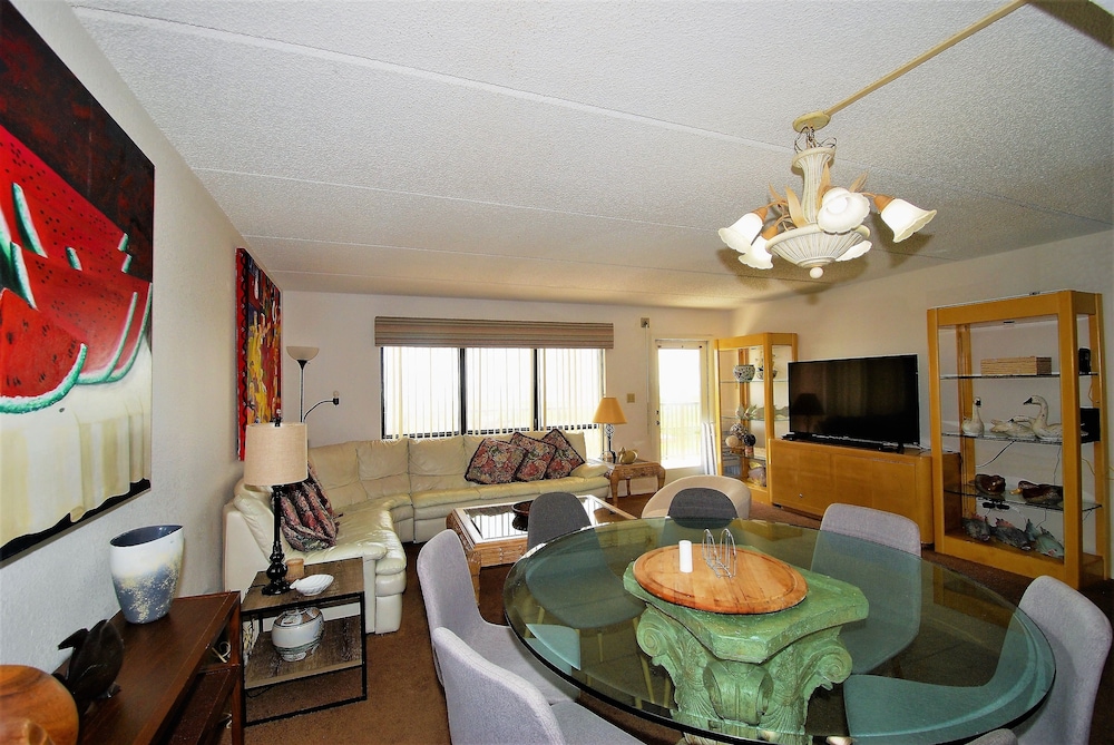Summit Condo Unit #202 3 Bedroom Condo by RedAwning
