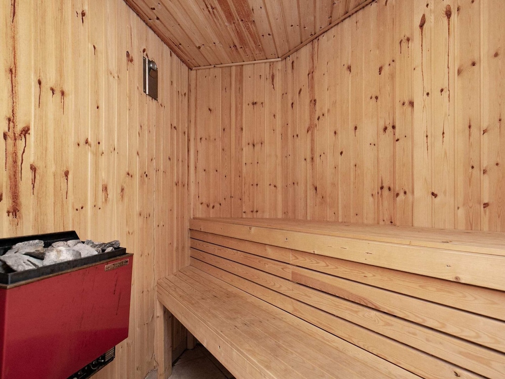 10 Person Holiday Home in Ringkobing view 5