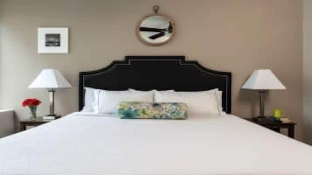 Two Separate Stunning Condos by Cozysuites view 3