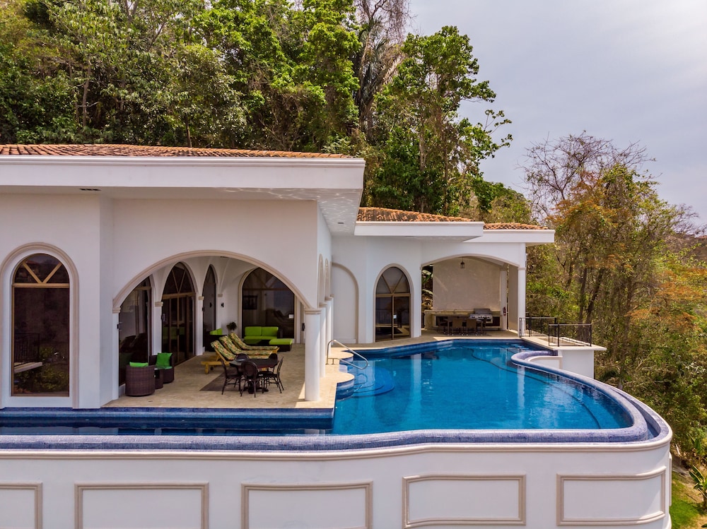 Casa Blanca