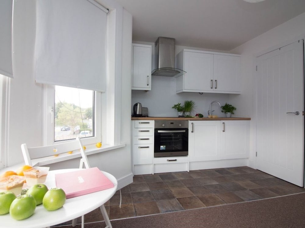 Beddoe Apartments