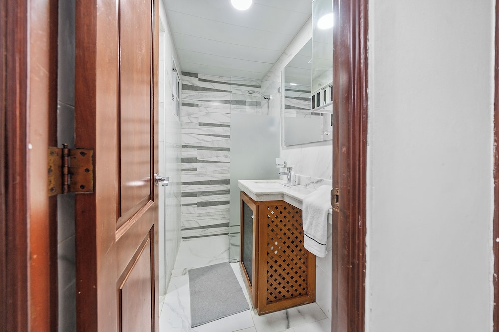 COZY ELEGANT 2BR SPACE