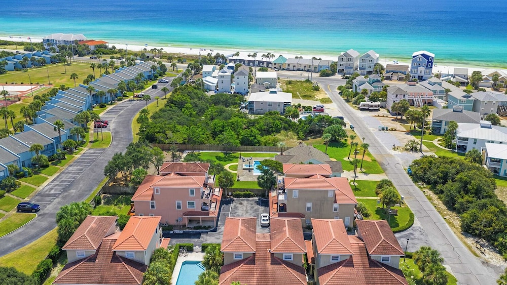 Southfields Retreat 4BR Getaway Near Laguna Beach, Carillon & Pier Park