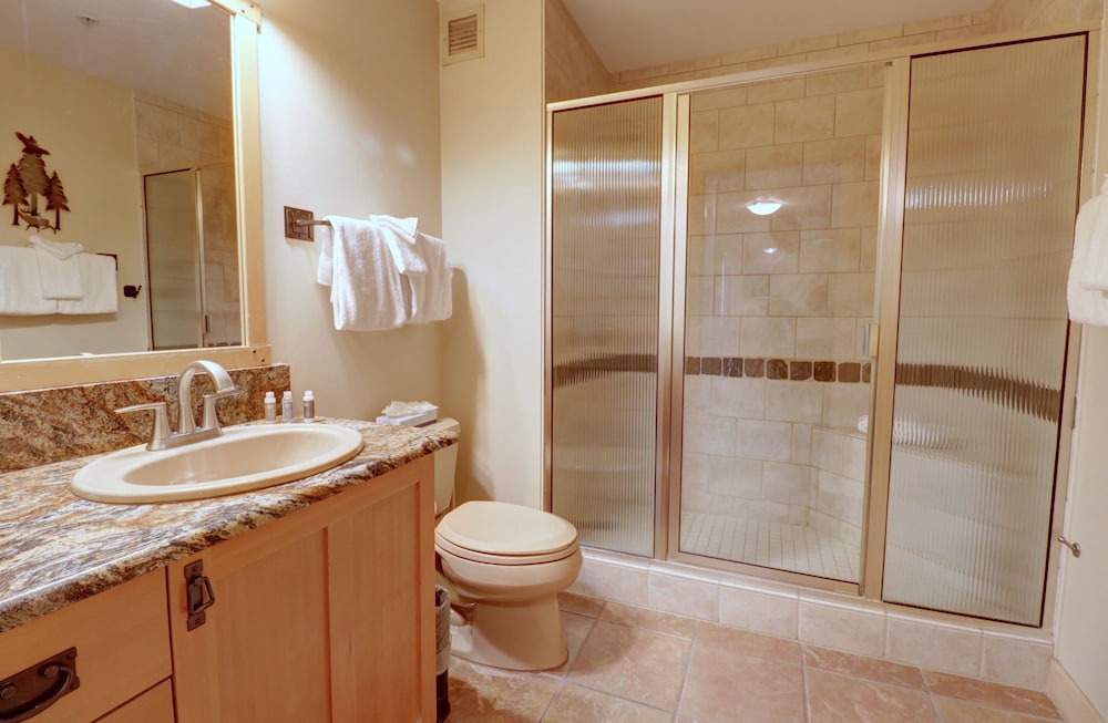 Pp606 Passage Point 1 Bedroom Condo