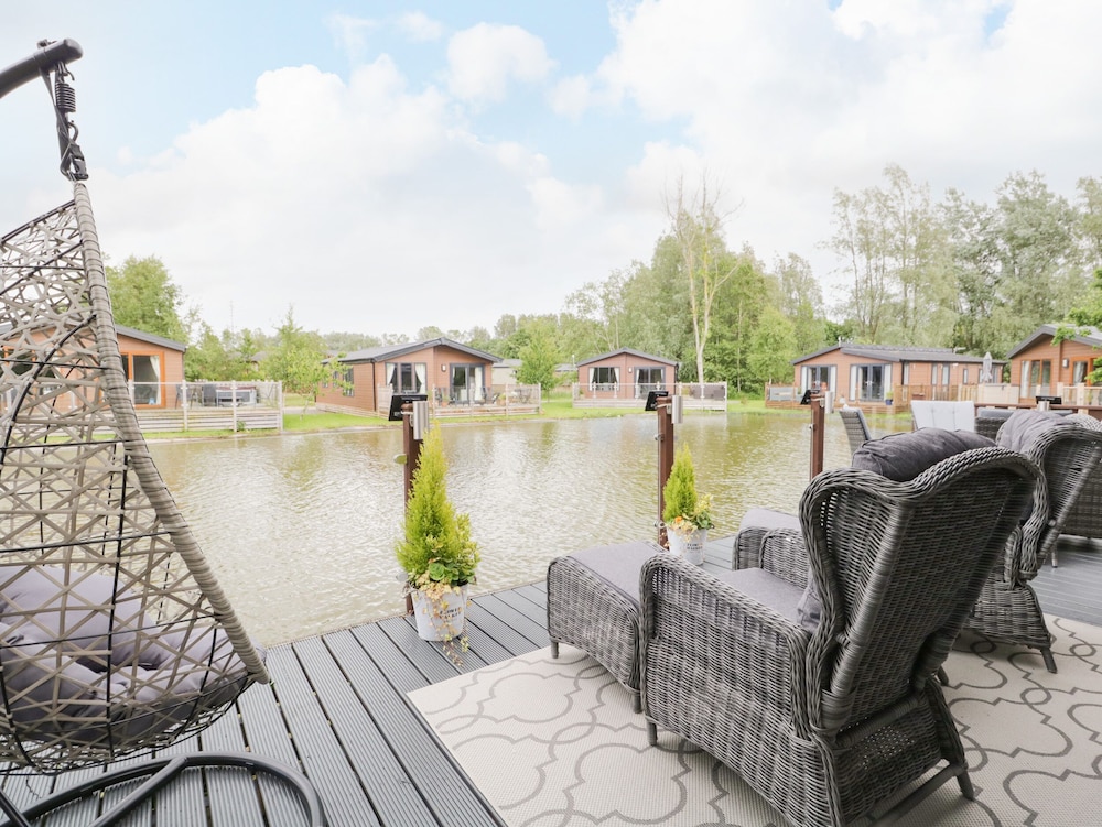 Loluke Lodge on The Lake