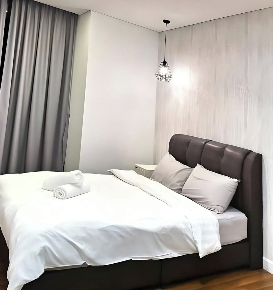 Summer suites klcc By Regal Homes