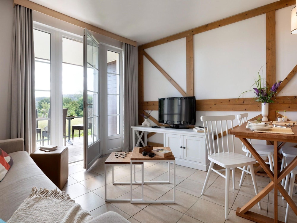 Apartment in Residence & Spa With Common Pool and Sauna, Houlgate