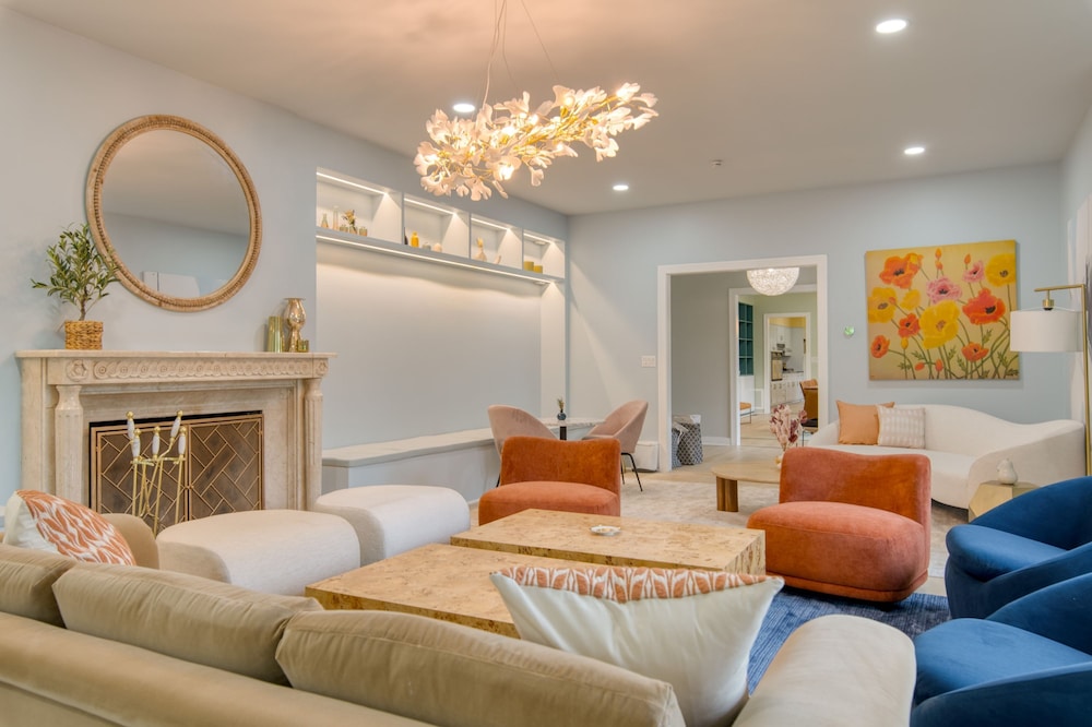 Game Farm Villa by Avantstay 10bdr Private Pond Spa Pool Family-friendly