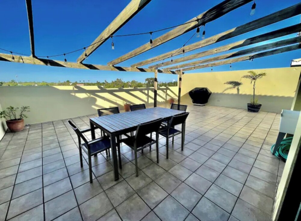 Beachside Adventure Suites - Property Image 84