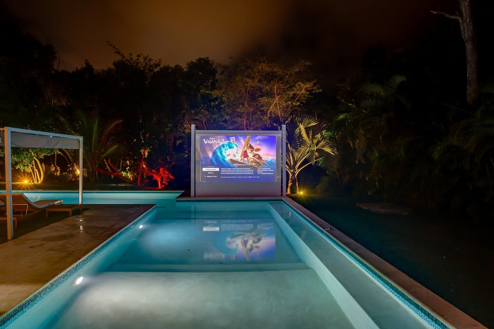 Spectacular 6 BR Luxury Villa in Punta Cana