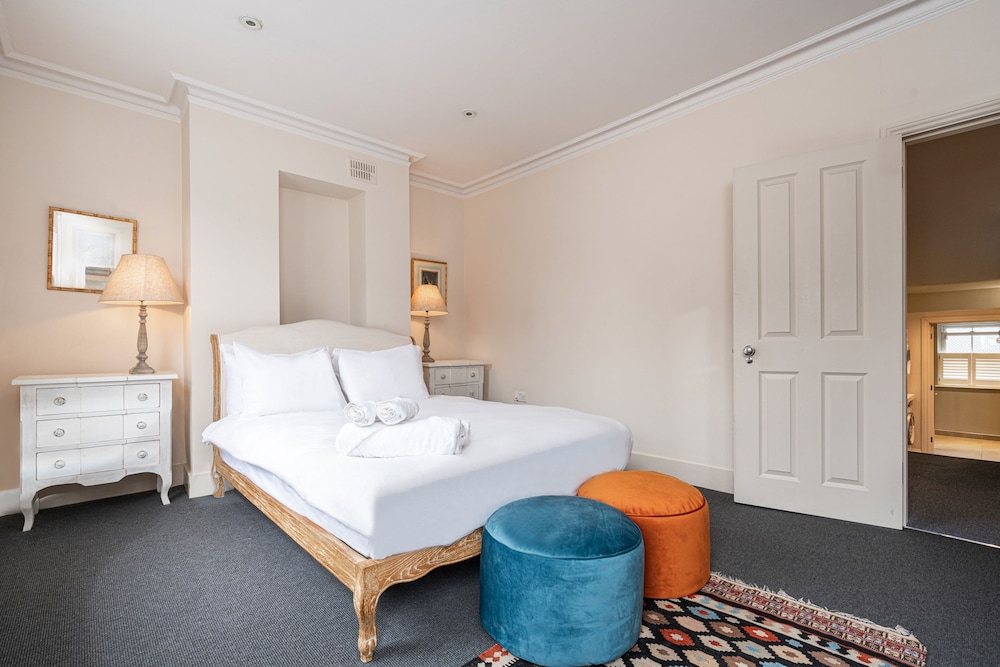 Lovely Battersea Home by Underthedoormat