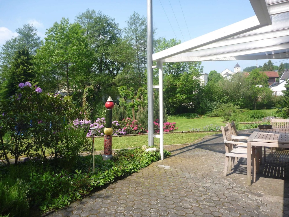 Photo 12
