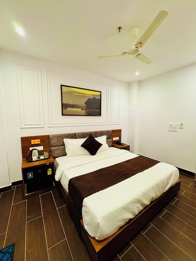 Hotel Ellora Inn Best Hotel In Sultanpur