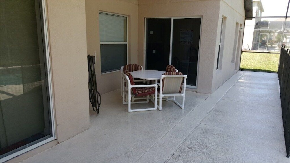 Escape To A 4br, 3ba W/recreation Room 4 Bedroom Villa by RedAwning view 2