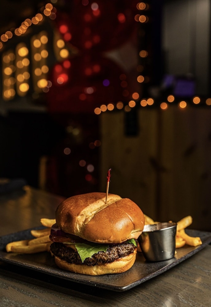 Road House Hotel  RV Park - Property Image 13