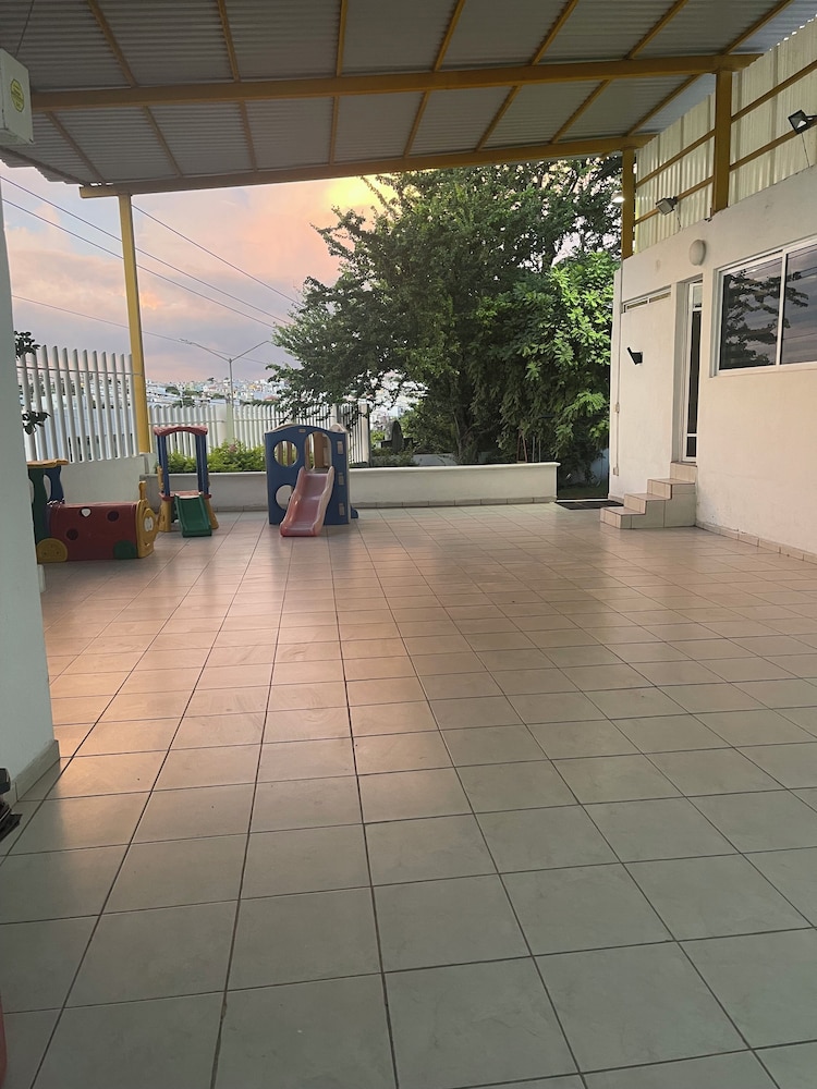 Photo 18
