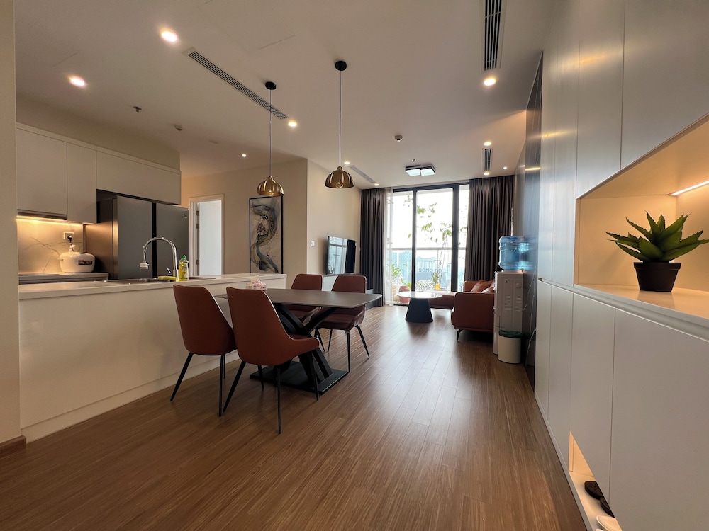 Vinhome SkyLake - Service Apartment