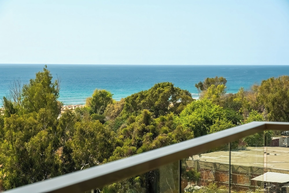 Achziv Chic Beach Haven by Sea N' Rent