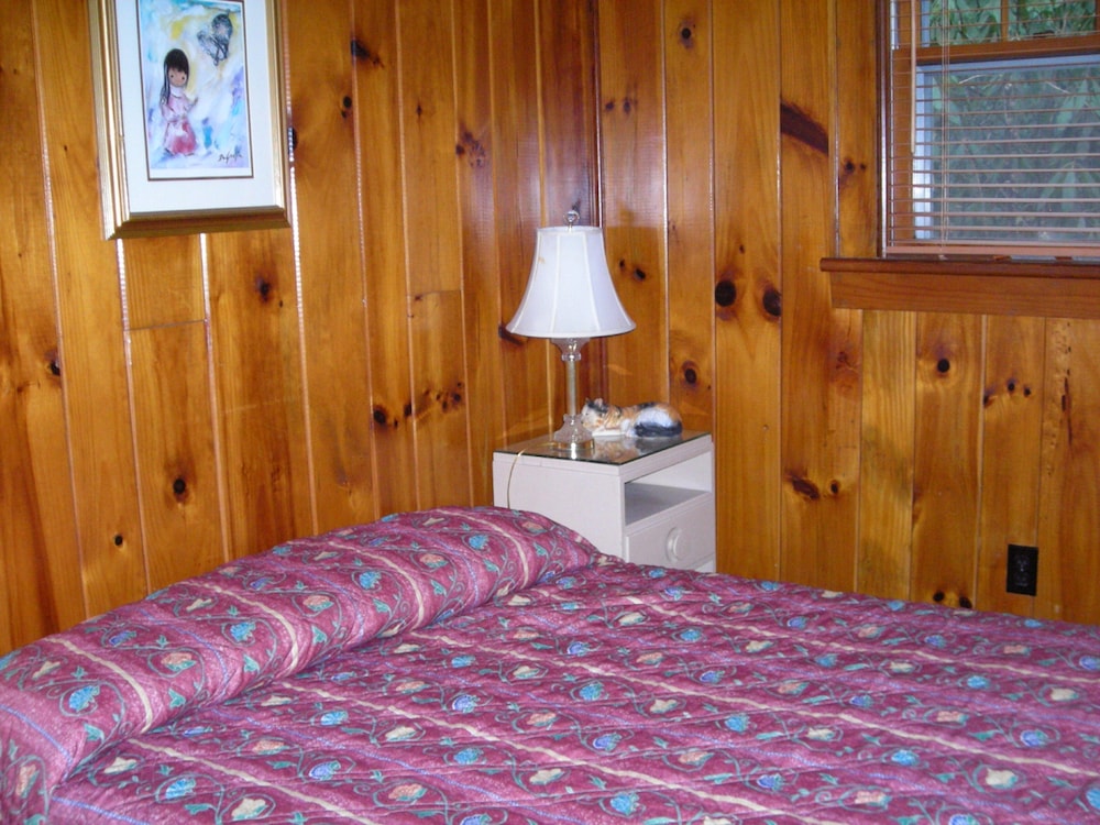 Cabins at Twinbrook Resort