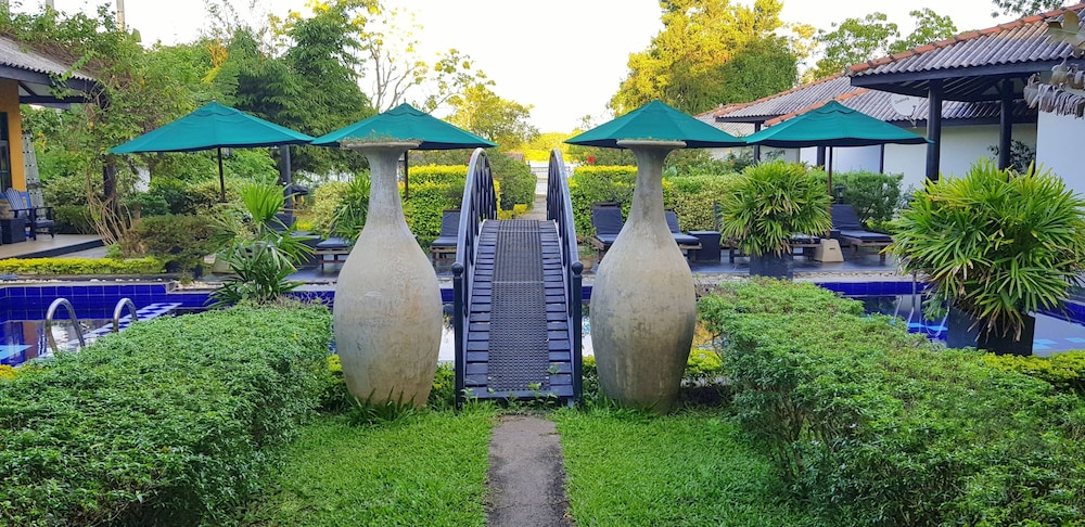 Flower Garden Lake resort
