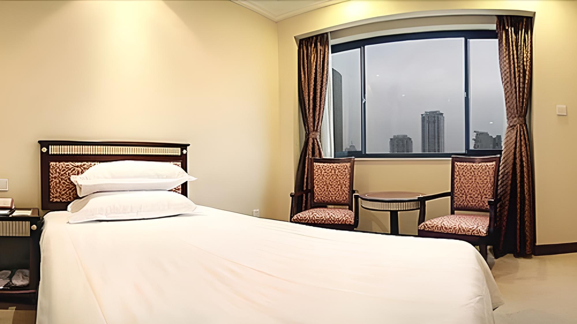 Shanghai Hotel