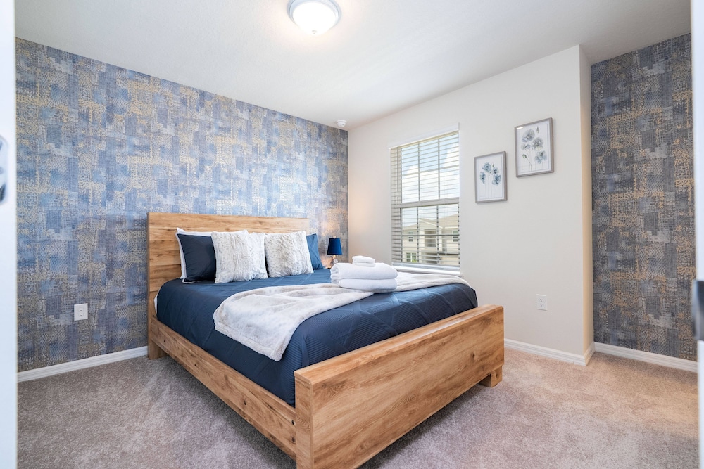 Windsor Cay 7BR Water Park Free