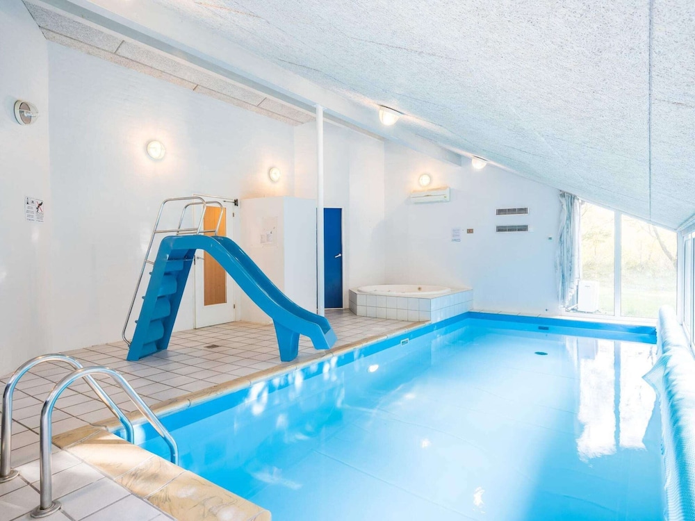 10 Person Holiday Home in Norre Nebel view 3