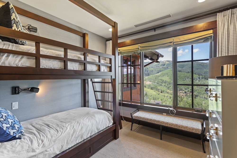 Flagstaff Lodge at Deer Valley Resort - Four Bedroom Residence #507 4 Condo