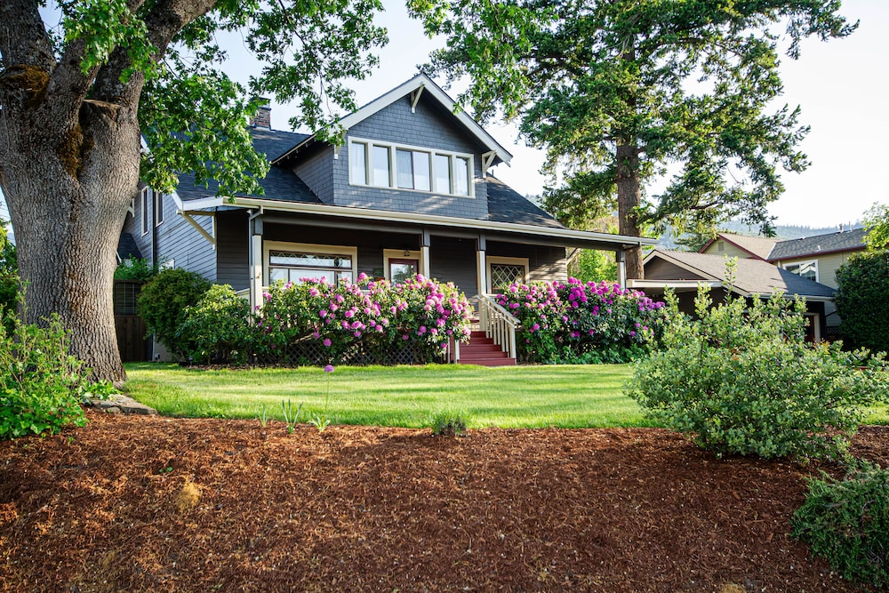Ashland Vacations - Oak Hill Bed Breakfast - Property Image 48
