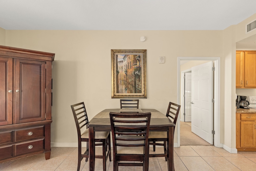 Beachfront Bliss Awaits: 2-bed, 2-bath Condo at Sterling Reef - Sleeps 6!