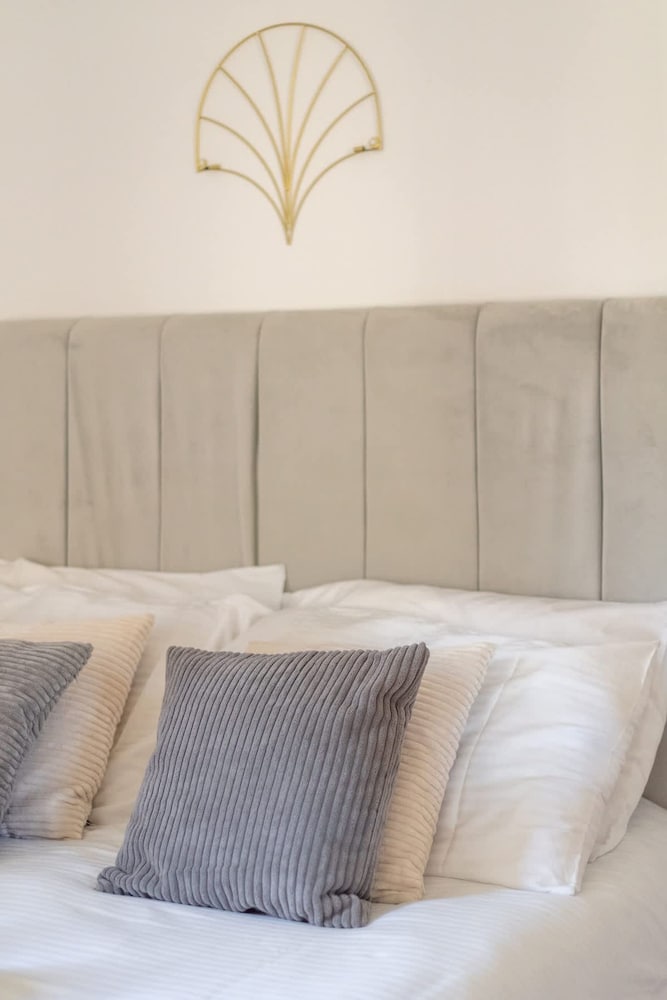 2bed-ground Floor-free Parking