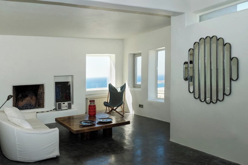 Villa Pegasus - Allparos Villas for 4-6