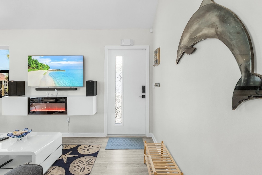 130 Tiki Tides: 2br W/ Outdoor Tiki Bar! 2 Bedroom Home